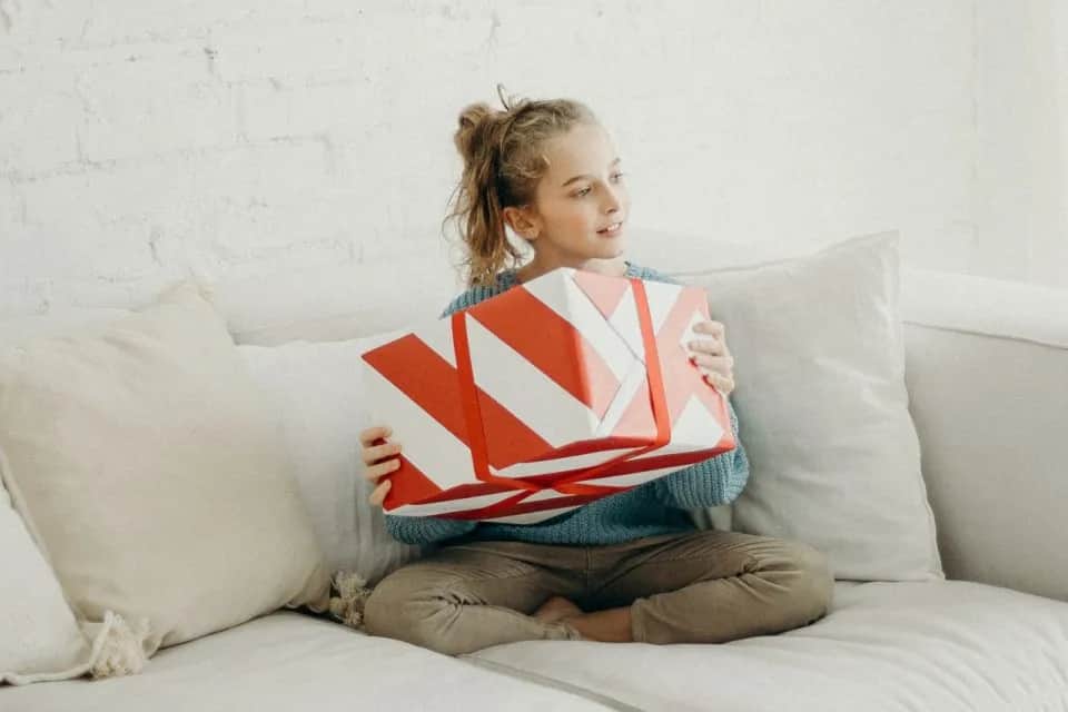 Najlepsze pomysły na prezent dla 15 latki, które ją zachwycą