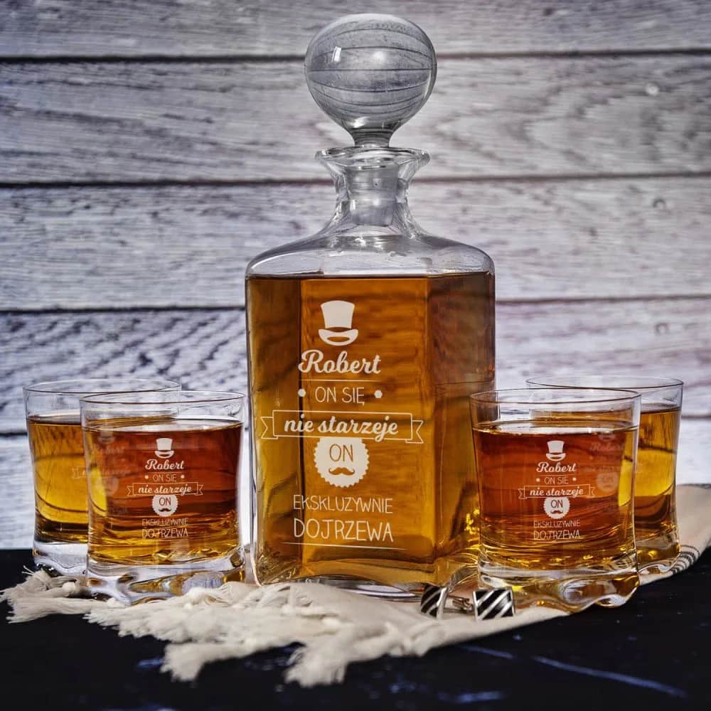 Najlepsze pomysły na prezent dla 50 latka, które go zaskoczą