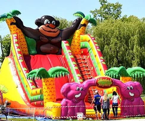 6 rzeczy, które musisz wiedzieć przed wynajmem dmuchańca na imprezę urodzinową